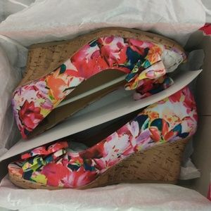 Floral Dexflex wedges
